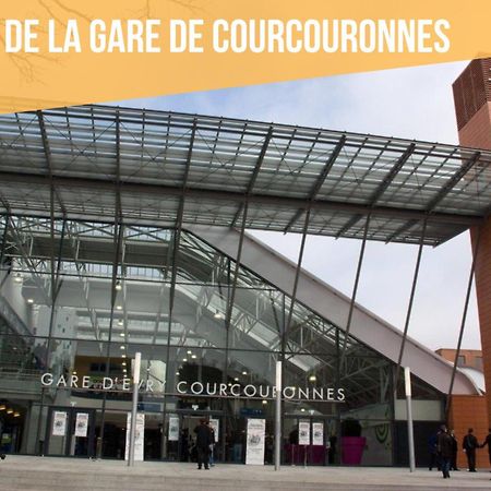 Le Cosy Yellow Appartement Lumineux A 5 Min De La Gare D'Evry Avec Parking Gratuit Courcouronnes Eksteriør billede